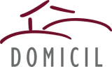 Logo von Domicil: Ein stilisiertes, weinrotes Haus mit geschwungenen Linien, die ein Dach und Wände darstellen, über dem grauen Schriftzug "DOMICIL". Symbolisiert häusliche Geborgenheit und professionelle Pflege.